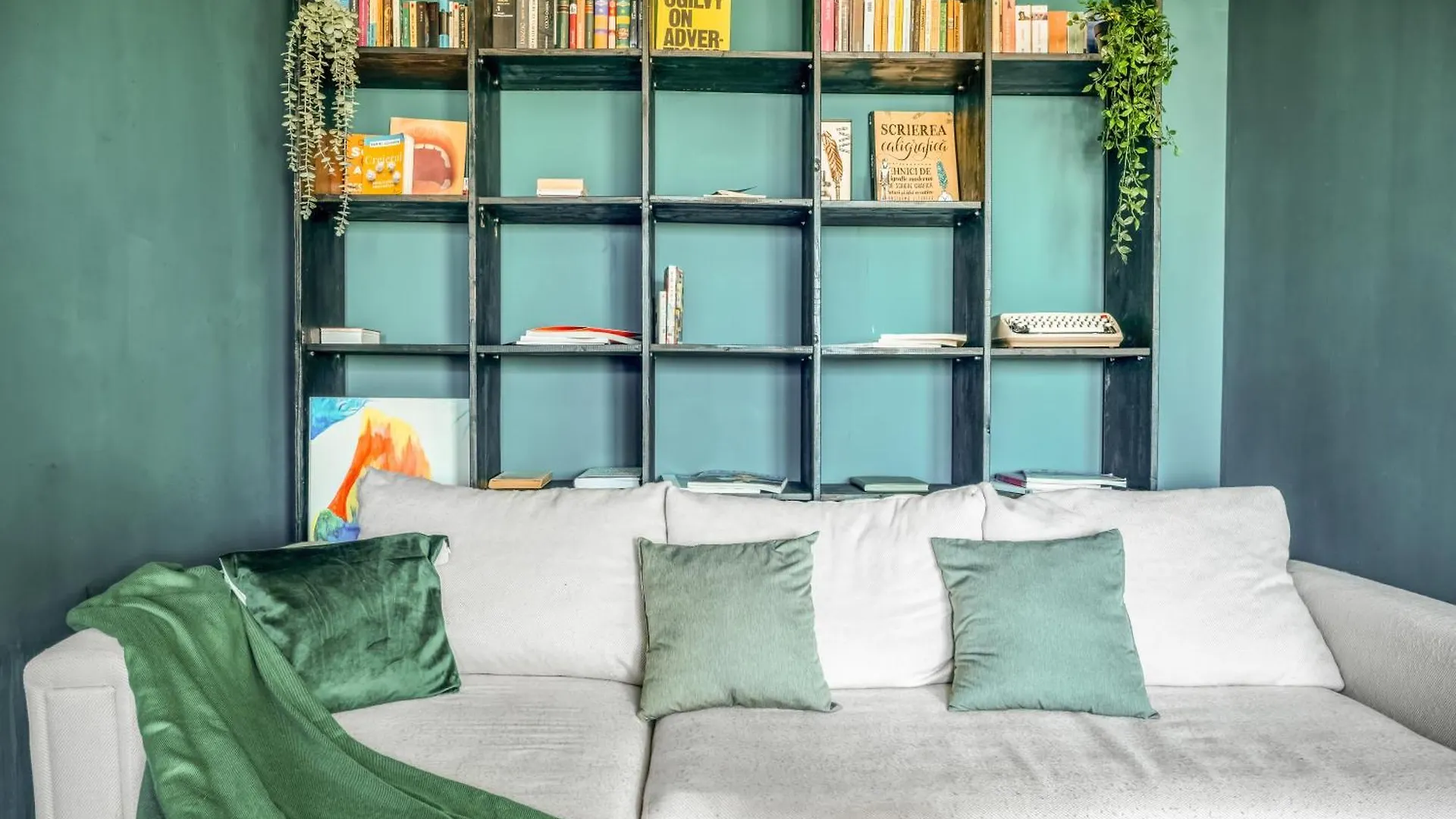 Green Muse On Victoriei Bucharest Apartment